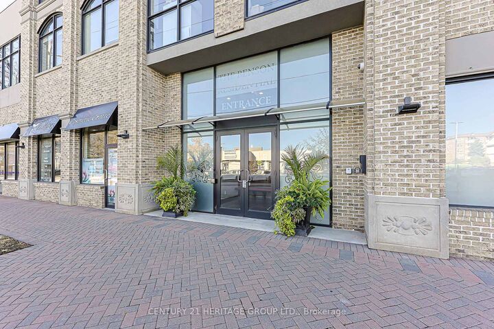 Property Photo:  10376 Yonge Street 507  ON L4C 3B8 