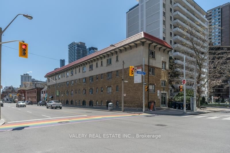Property Photo: 608 Church Street B8 ON M4Y 2E7