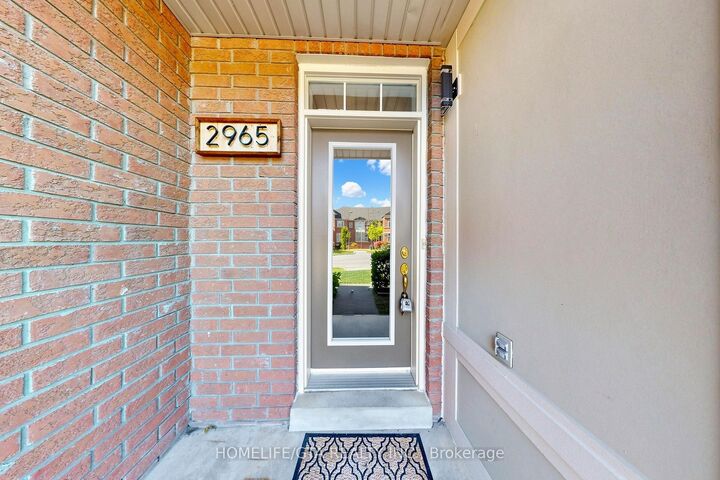 Photo de la propriété:  2965 Bur Oak Avenue  ON L6B 1B6 