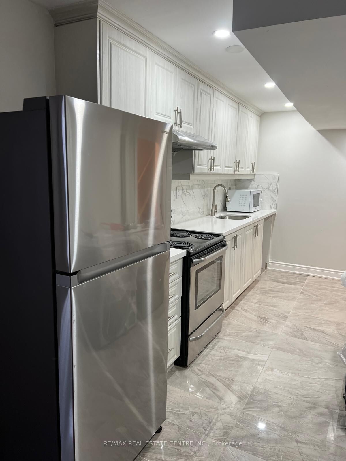 Property Photo:  210 Valleyway Drive (Basement)  ON L6X 0N9 
