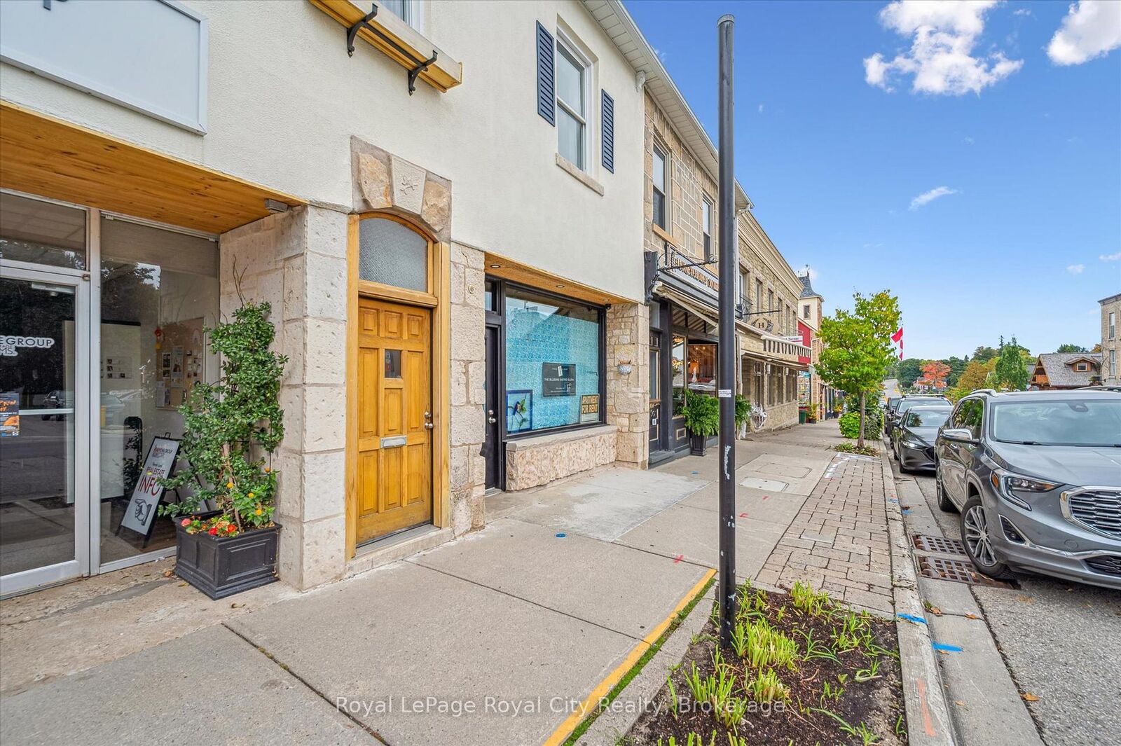 Property Photo:  129 Metcalfe Street A  ON N0B 1S0 