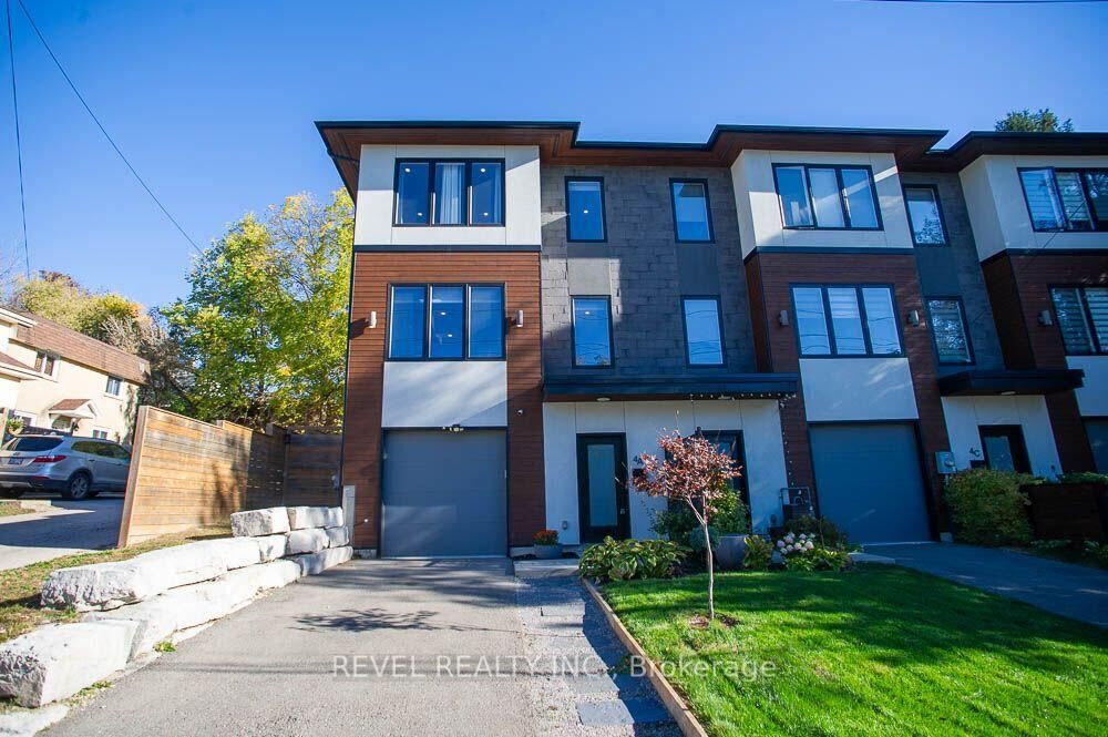 Property Photo:  4A Harris Avenue  ON N3R 2E9 