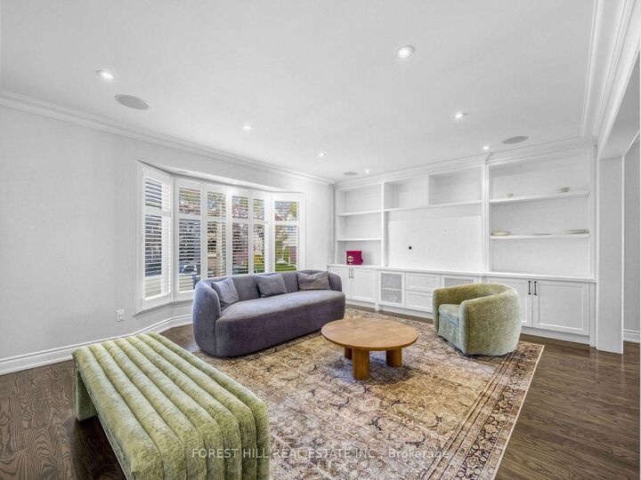 Property Photo:  481 Cranbrooke Avenue  ON M5M 1N6 
