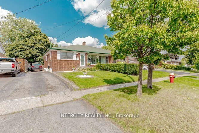 Property Photo:  67 Raylawn Crescent Bsmt  ON L7G 4M6 
