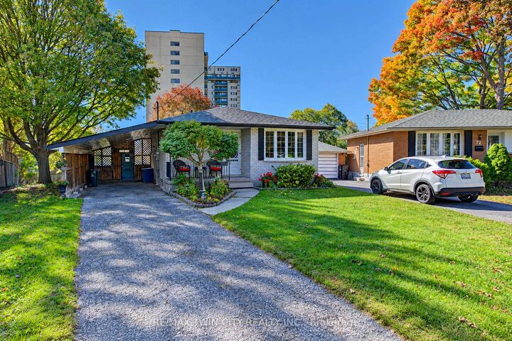 Property Photo:  73 Belton Drive  ON N2M 2B7 