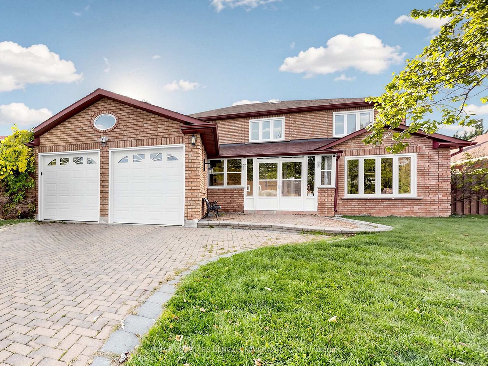 Property Photo:  37 Dowling Circle  ON L3R 8R3 