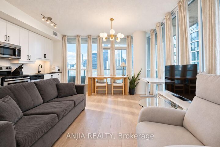 Property Photo:  33 Bay Street 3004  ON M5J 2Z3 
