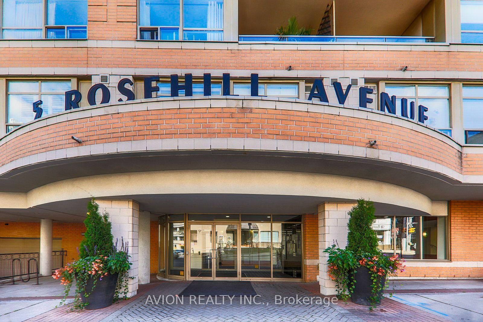 Property Photo:  5 Rosehill Avenue 515  ON M4T 3A6 
