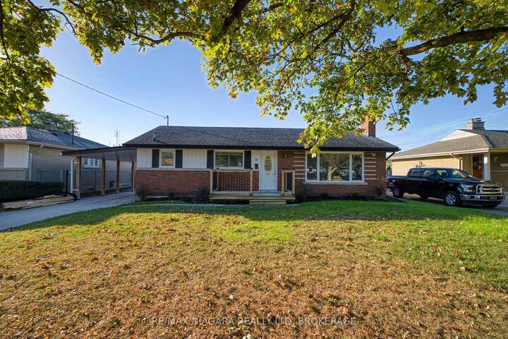 Property Photo:  6 Broadmore Avenue  ON L2M 6A5 
