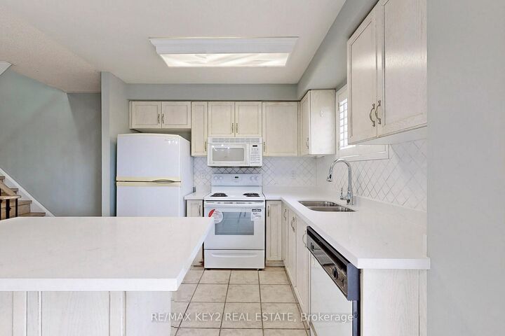 Property Photo:  139 Kelso Crescent  ON L6A 2K7 