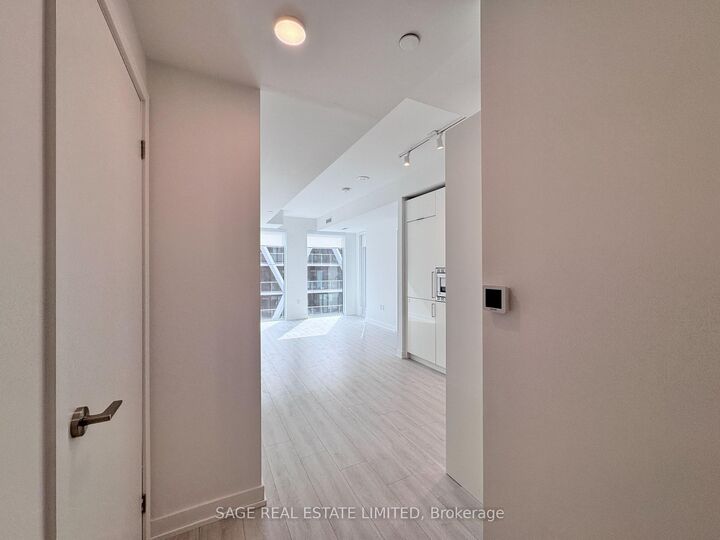 Property Photo:  238 Simcoe Street 3505  ON M5T 0E2 