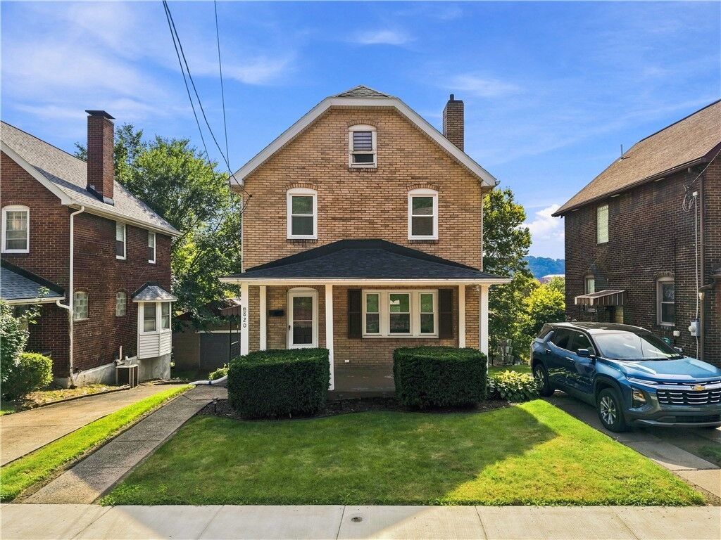 Property Photo:  820 Virginia Ave  PA 15059 