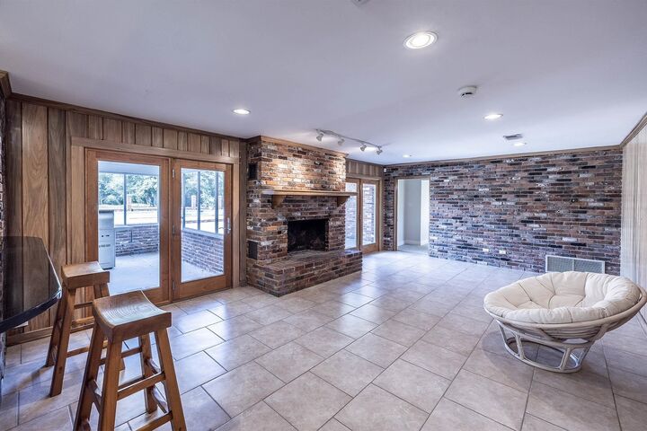 Property Photo:  3432 West Main Street  LA 70359 