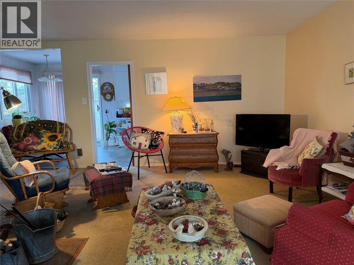 Property Photo:  932 111 Avenue  BC V1G 2X3 