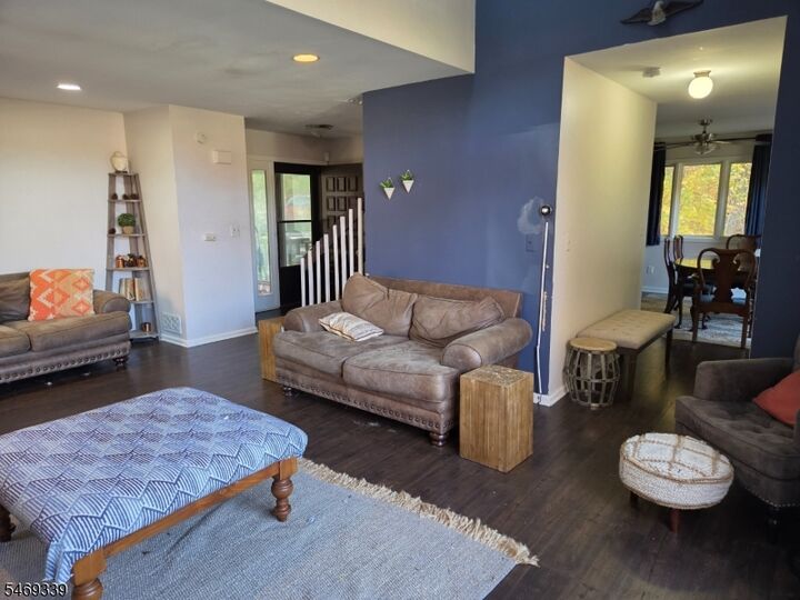 Property Photo:  2 Village Way 7  NJ 07462 