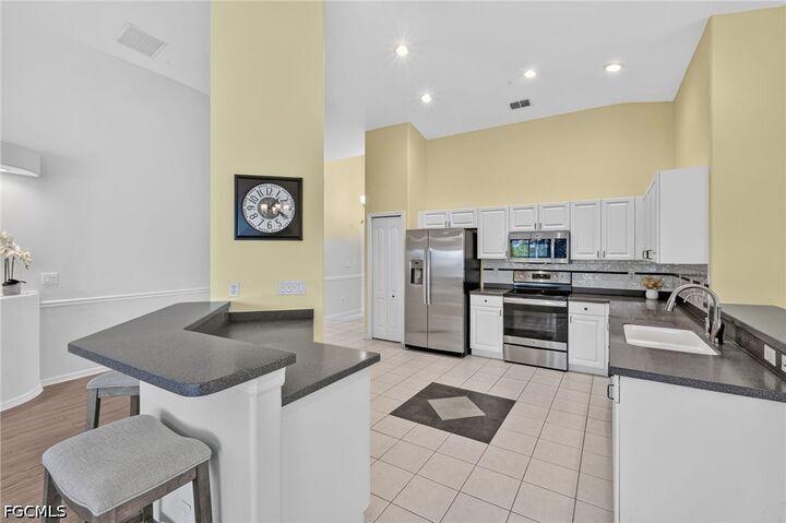 Property Photo:  14135 Plum Island Drive  FL 33919 
