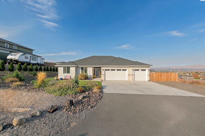 Property Photo:  27316 N Plum Drive  WA 99320 