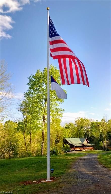 Property Photo: 415 Ijames Church Road NC 27028