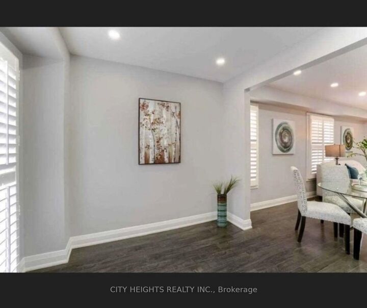 Property Photo:  62 Aurora Place  ON L6Z 2A8 