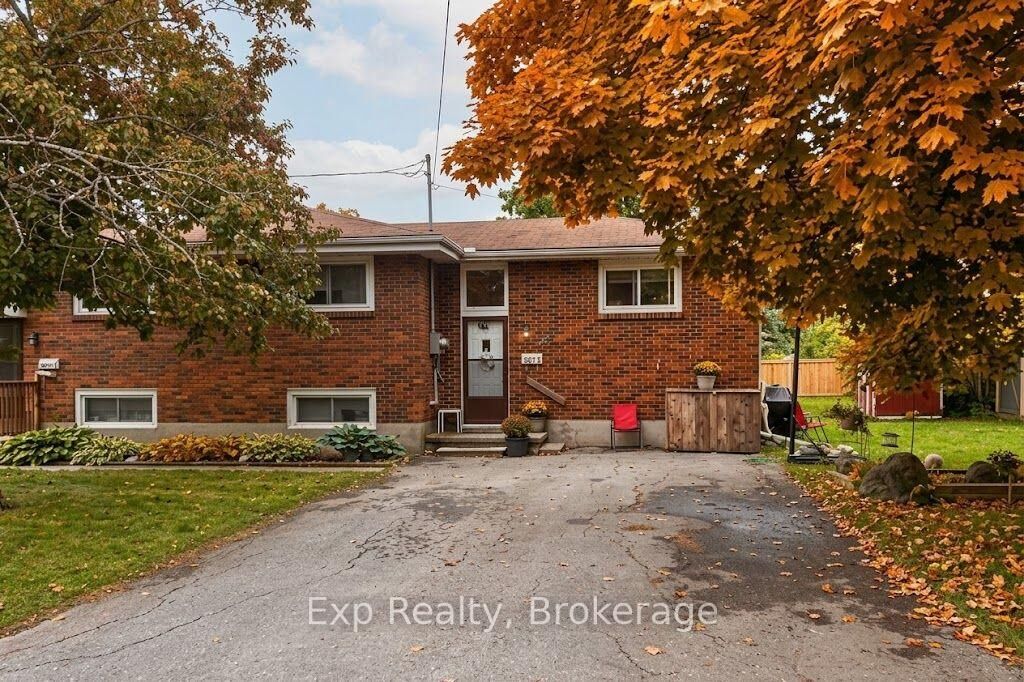 Property Photo:  20 Munro Avenue Unit B  ON K8N 1K1 