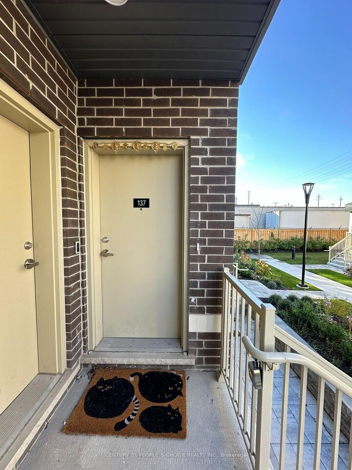Property Photo: 40 William Jackson Way 137 ON M8V 0J7