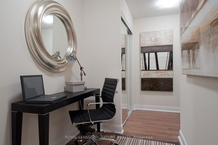Photo de la propriété:  105 Harrison Garden Boulevard 905  ON M2N 0C3 