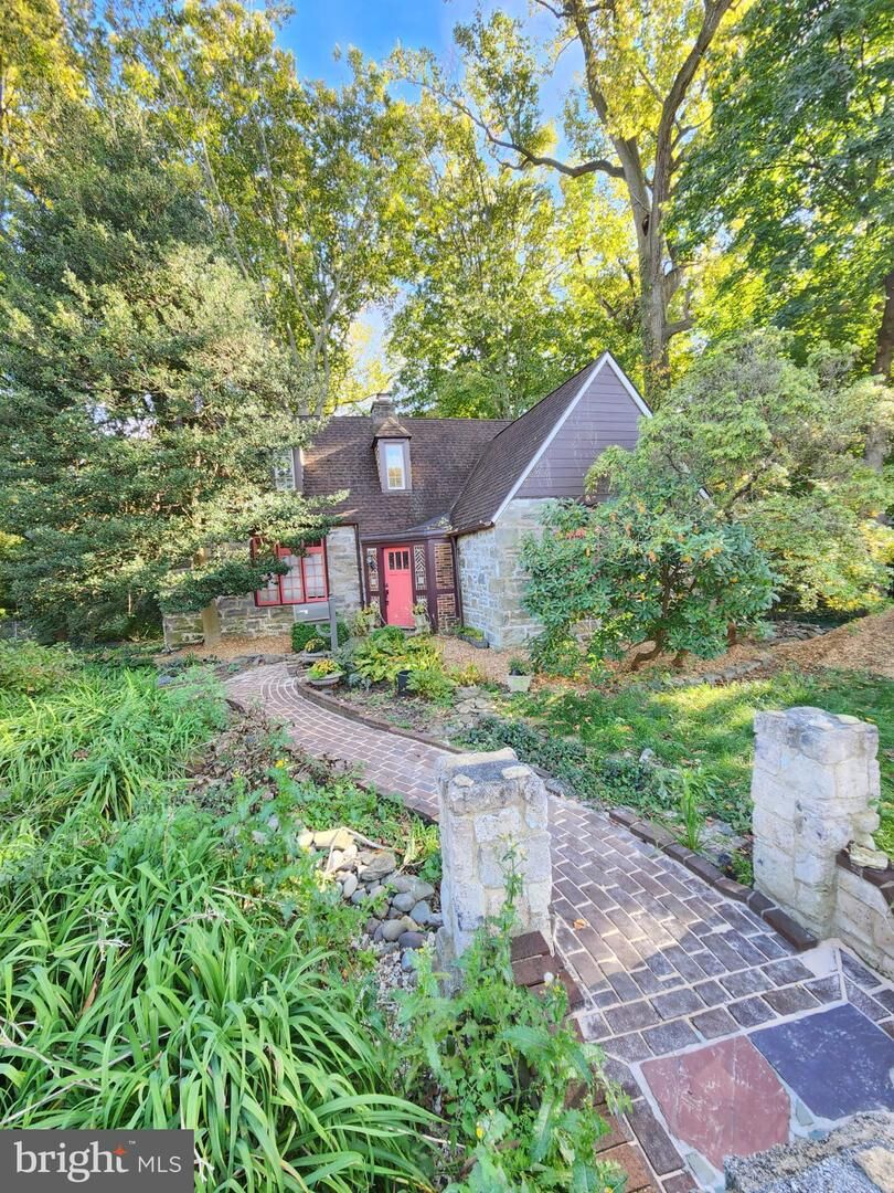 Property Photo:  612 Beverly Boulevard  PA 19082 