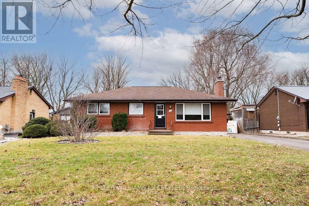 Property Photo:  179 Burnside Drive Lower  ON N5V 1B4 