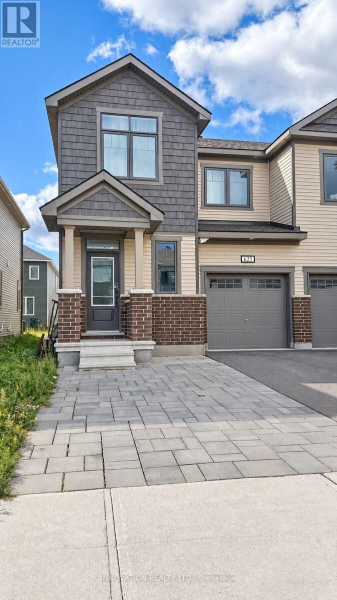 Property Photo: 625 Allied Mews ON K2S 3A1