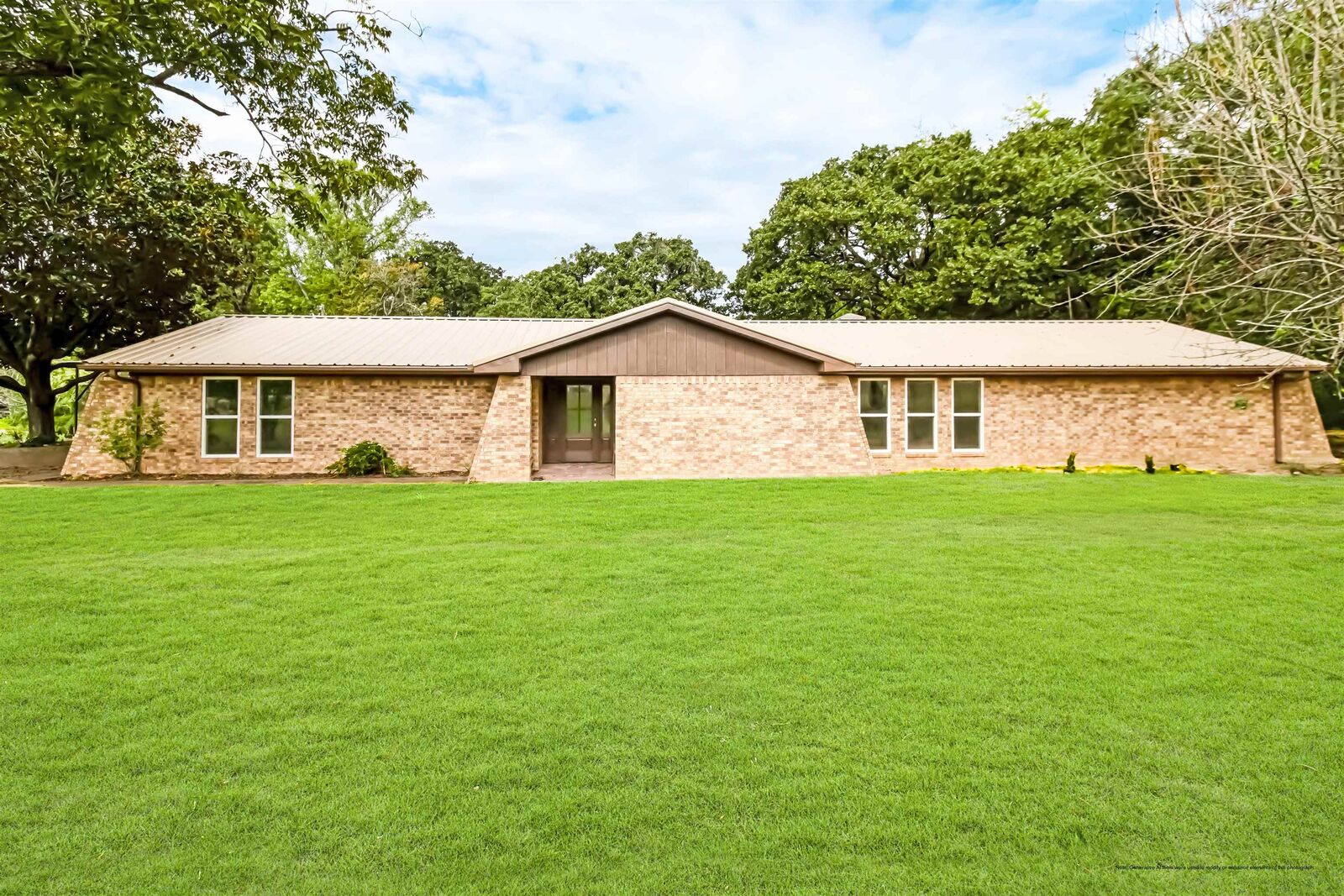 Property Photo:  1407 E State Highway 43  TX 75691 