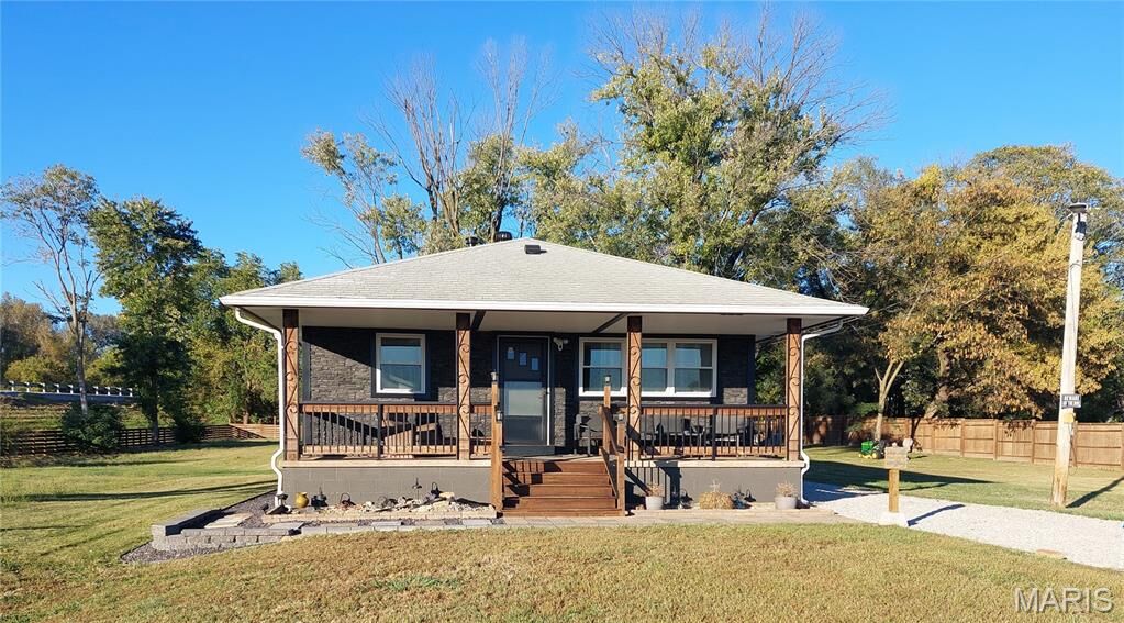 Property Photo: 2521 North Street IL 62040