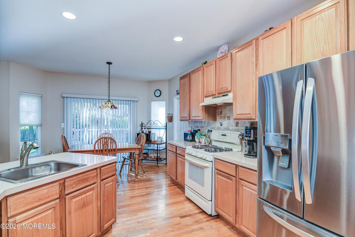 Property Photo:  6 Northgate Drive  NJ 07726 