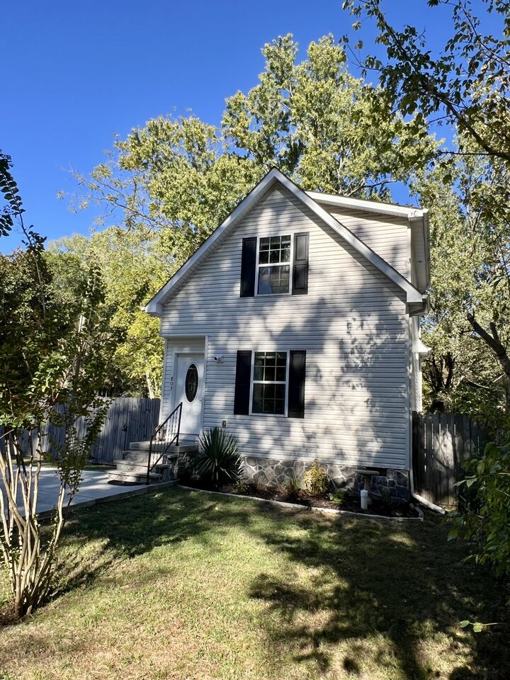 Property Photo:  803 E Grizzard St  TN 37388 