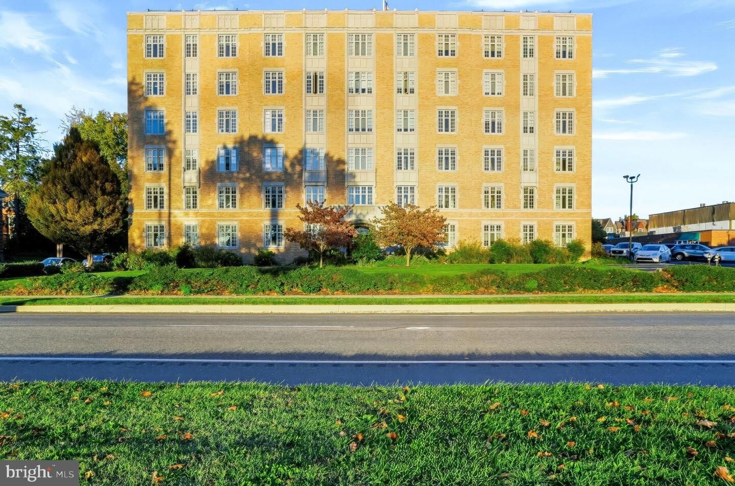 Property Photo: 1525 N Front Street 607 PA 17102