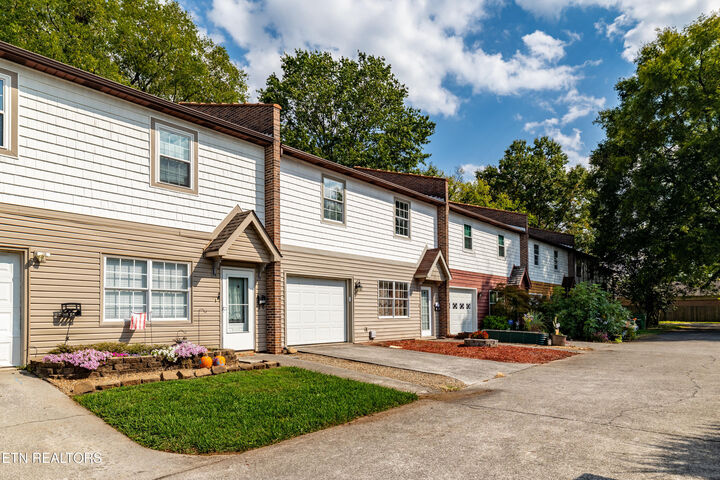 Property Photo:  1012 Young Ave  TN 37801 
