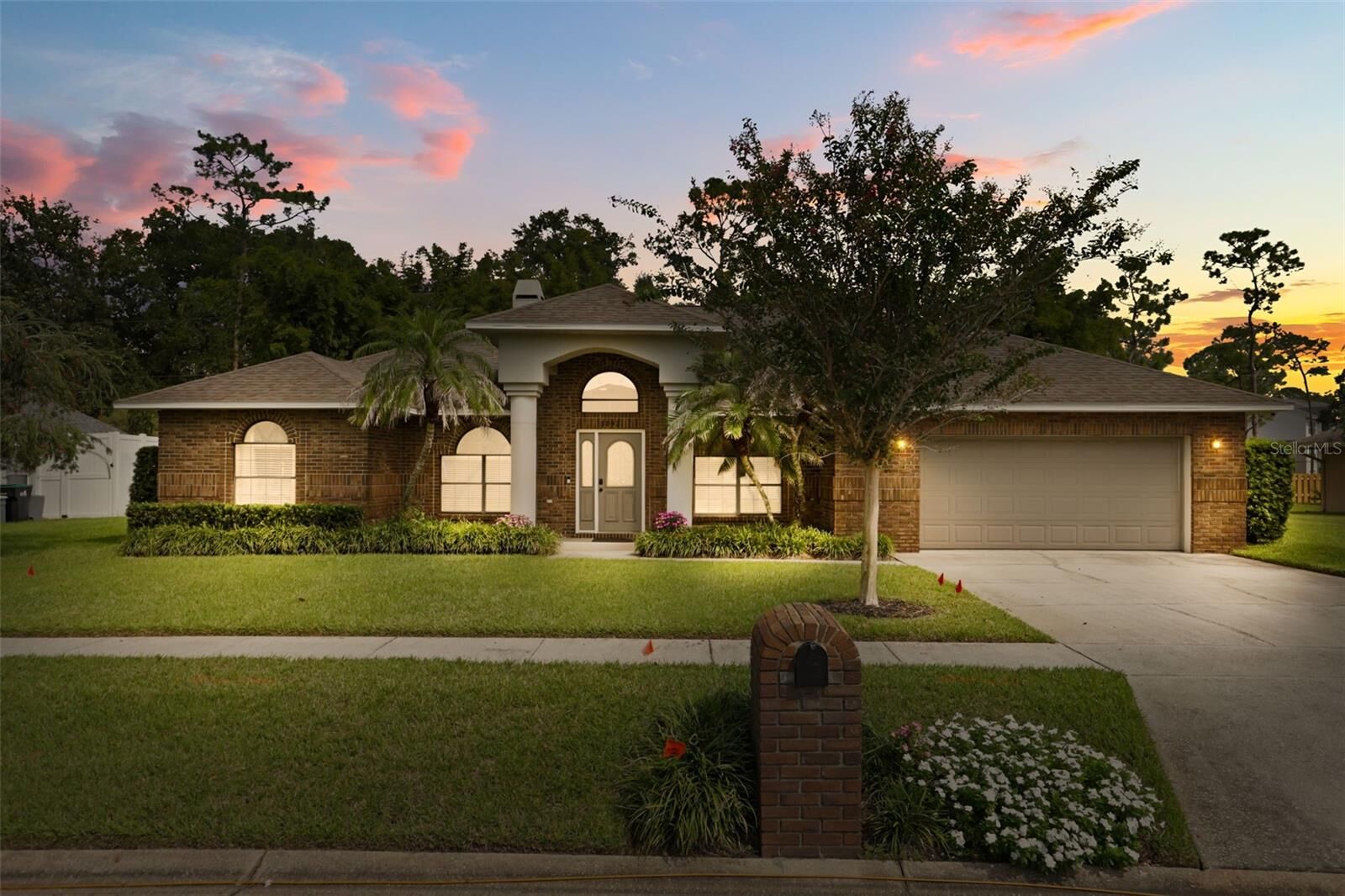 Property Photo: 3093 Lake George Cove Drive FL 32812