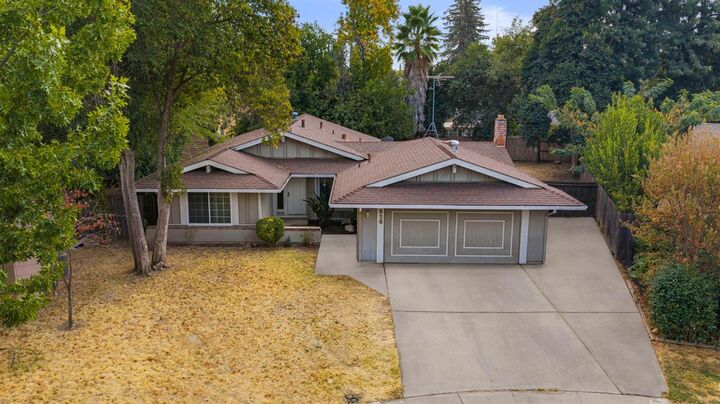 Property Photo:  2918 Madelia Drive  CA 95833 