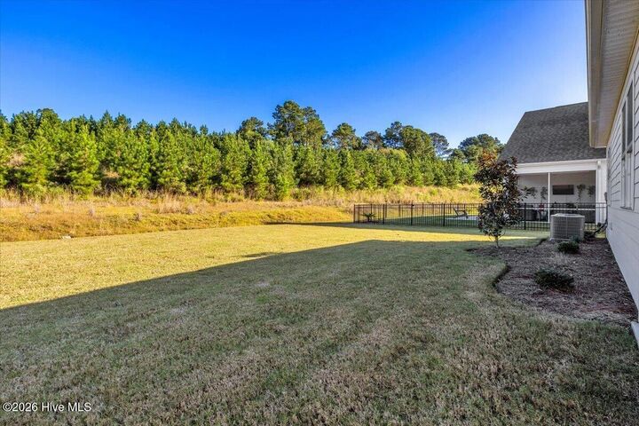 Property Photo:  3109 Lochgreen Circle  NC 28451 