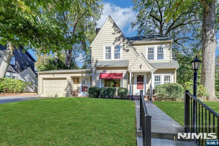 Property Photo:  62 James Street  NJ 07675 