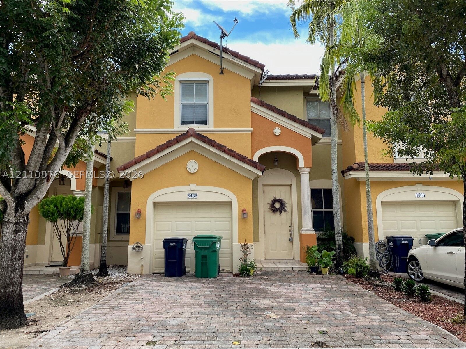 Property Photo: 8455 SW 165th Pl 8455 FL 33193