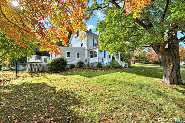 Property Photo:  8 Southworth Street  CT 06417 