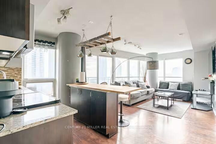 Property Photo:  155 Legion Road N 1503  ON M8Y 0A7 