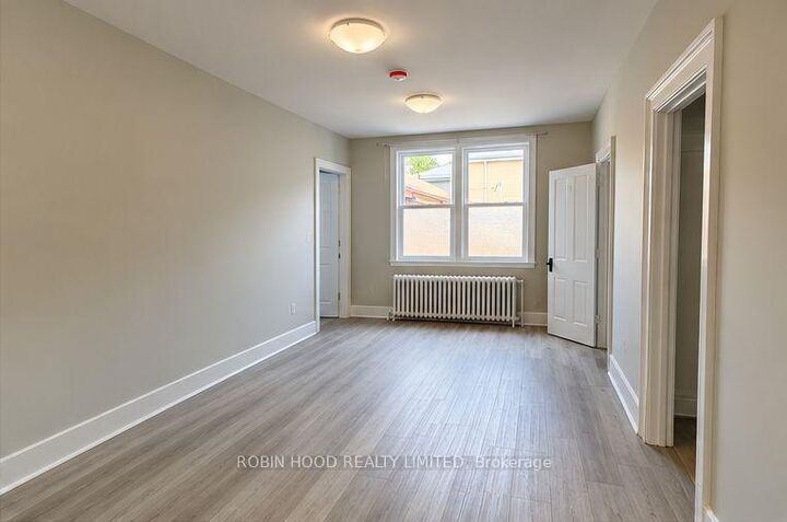 Property Photo:  59 Sheridan Street 3  ON N3T 2Y7 