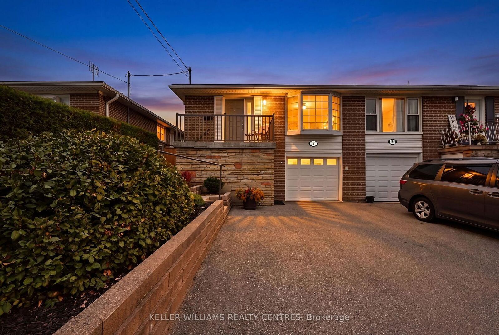 Property Photo:  141 Lundys Lane  ON L3Y 3S2 