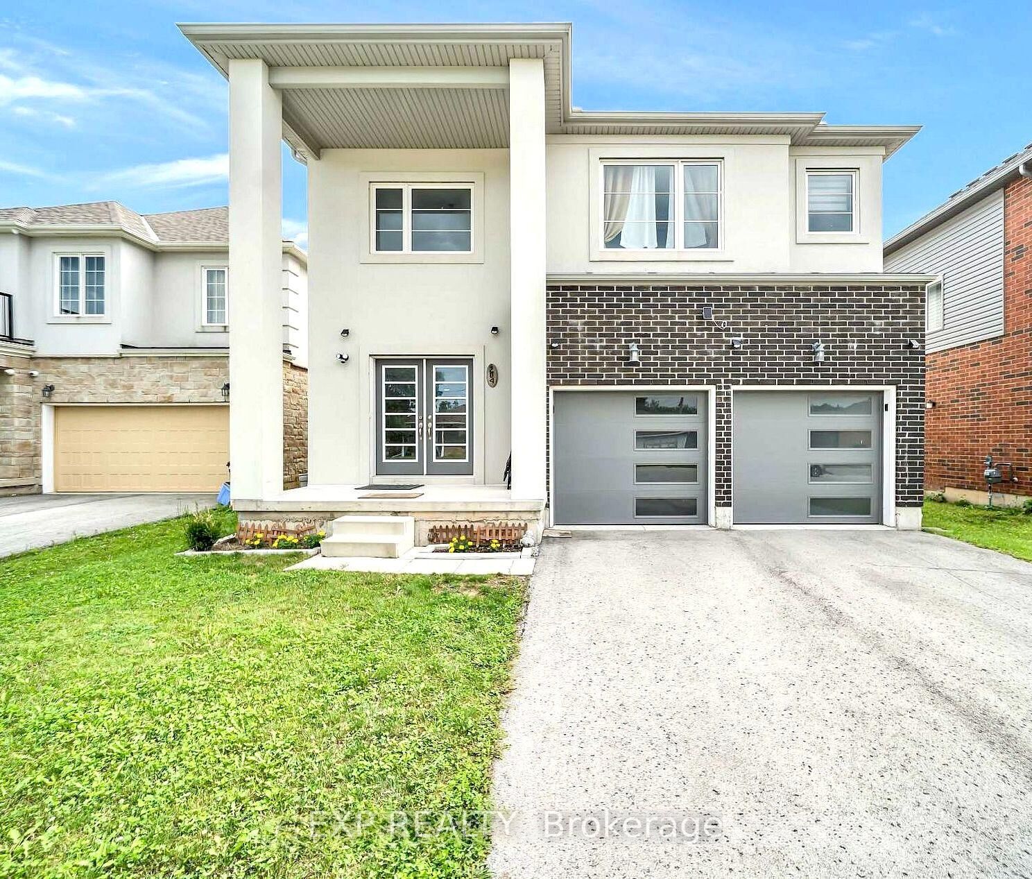 Property Photo:  204 McCabe Avenue  ON L3B 0H6 