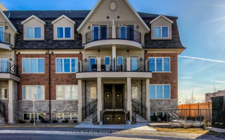 Property Photo:  2420 Baronwood Drive 1501  ON L6M 0X6 
