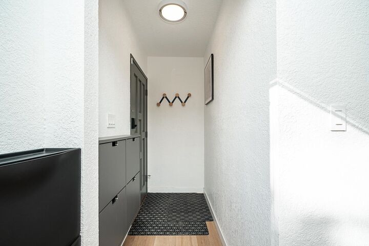 Property Photo:  4xxx Eton Street  BC V5C 1K1 