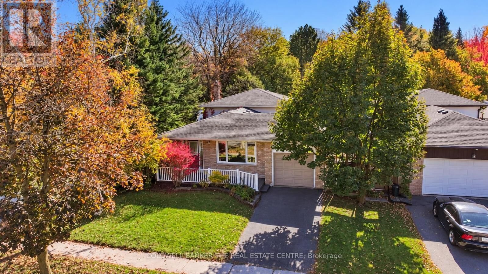 Property Photo:  836 Elgin Street  ON L3Y 5K8 