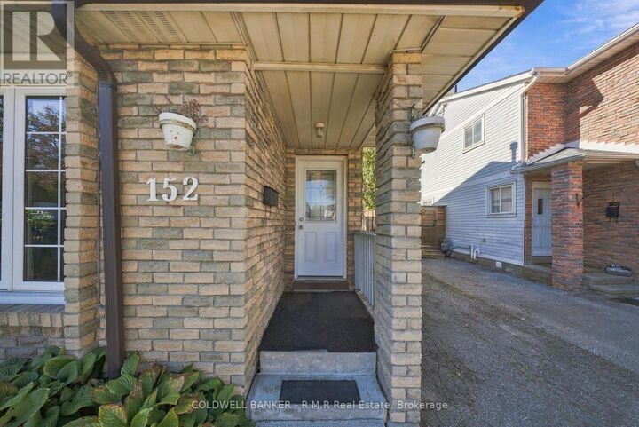 Property Photo:  152 Londonderry Street  ON L1J 6Z3 
