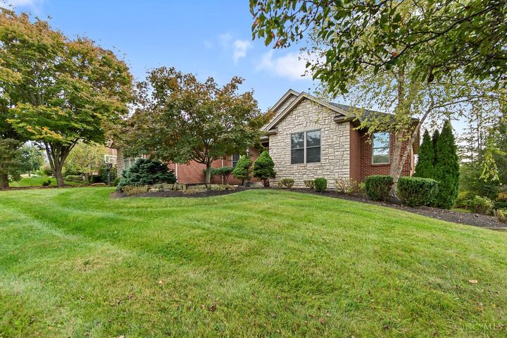 Property Photo:  4335 Logsdons Woods Drive  OH 45011 